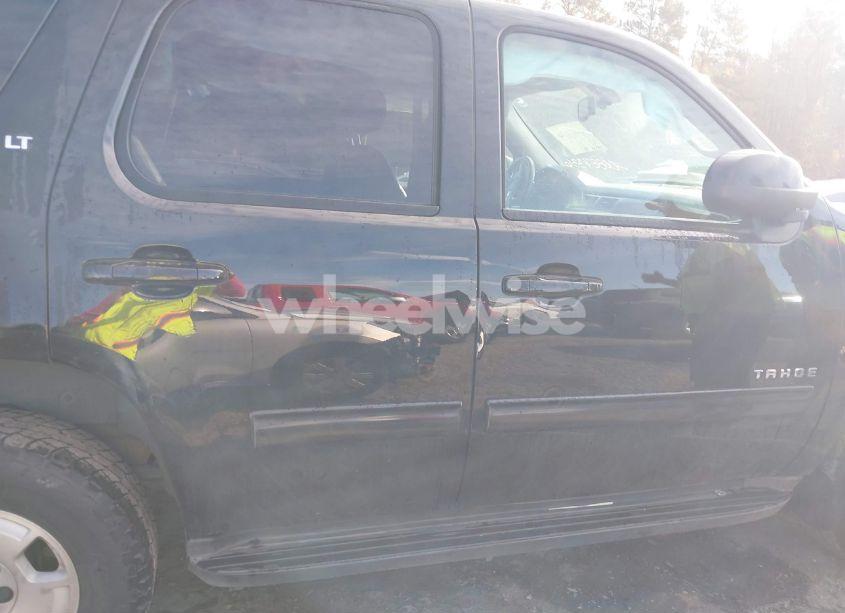 Photo 14 of 2014 Chevrolet Tahoe LT (VIN 1GNSKBE00ER244815)