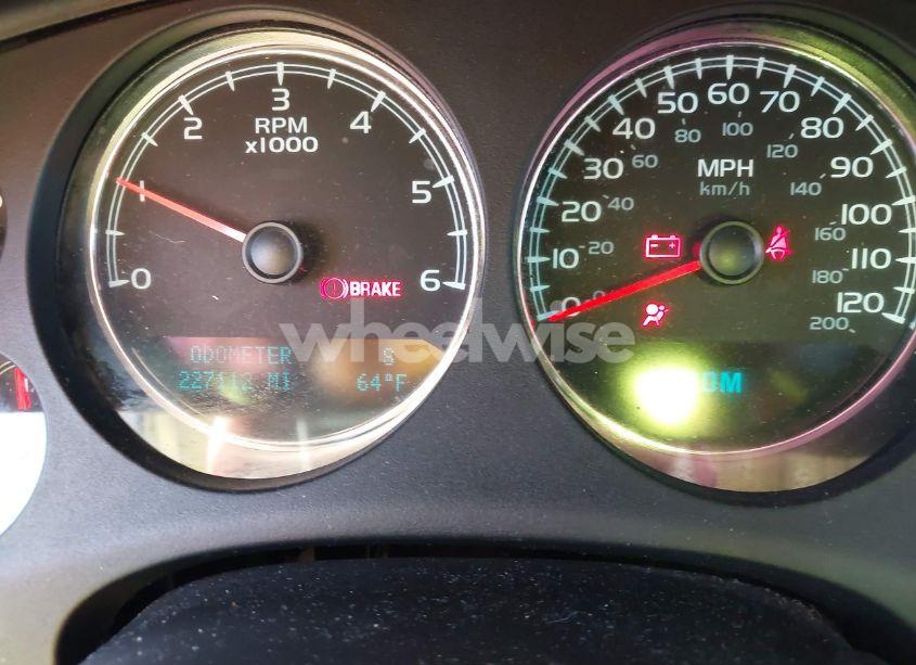 Photo 7 of 2014 Chevrolet Tahoe LT (VIN 1GNSKBE00ER244815)