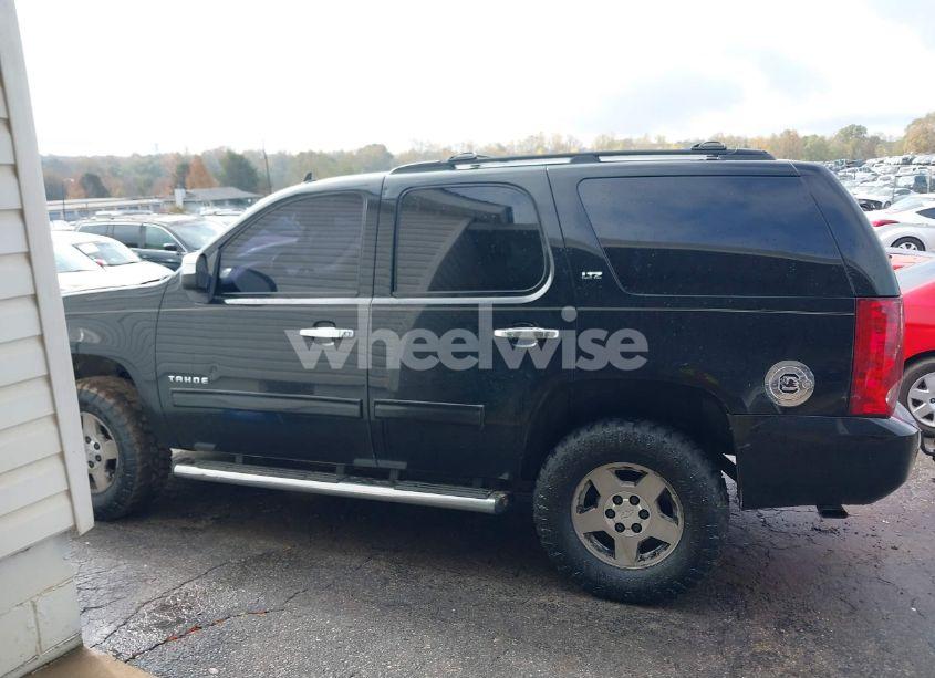 Photo 15 of 2011 Chevrolet Tahoe LT (VIN 1GNSKBE01BR158604)