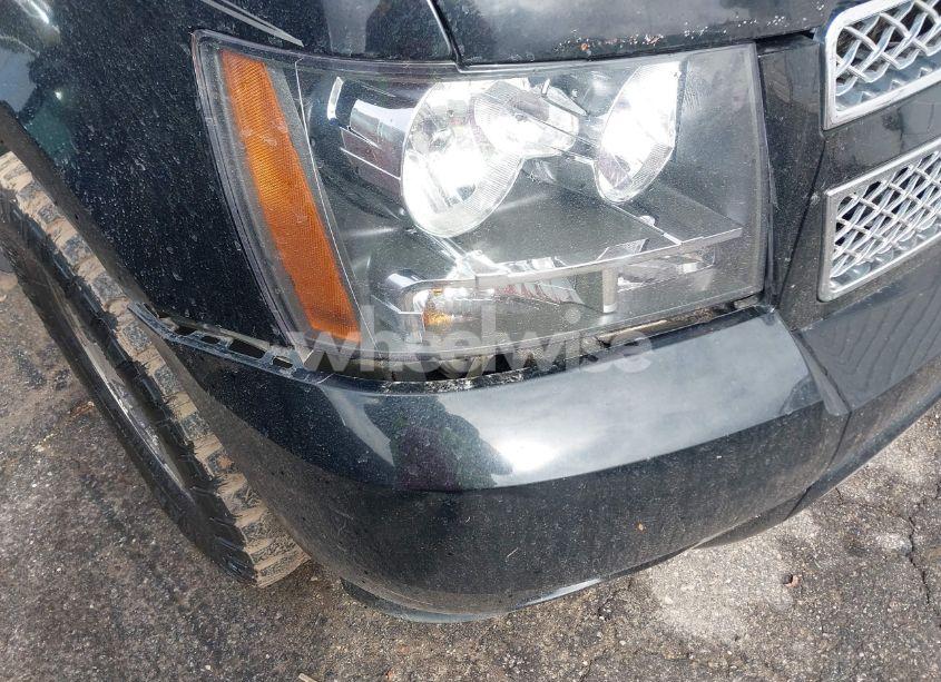 Photo 6 of 2011 Chevrolet Tahoe LT (VIN 1GNSKBE01BR158604)