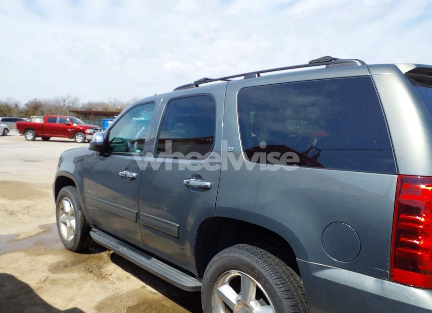 Photo 15 of 2011 Chevrolet Tahoe LT (VIN 1GNSKBE01BR182255)