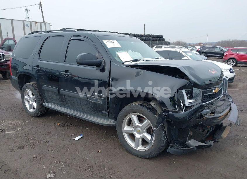 2012 Chevrolet Tahoe LT (VIN 1GNSKBE01CR201582) main photo