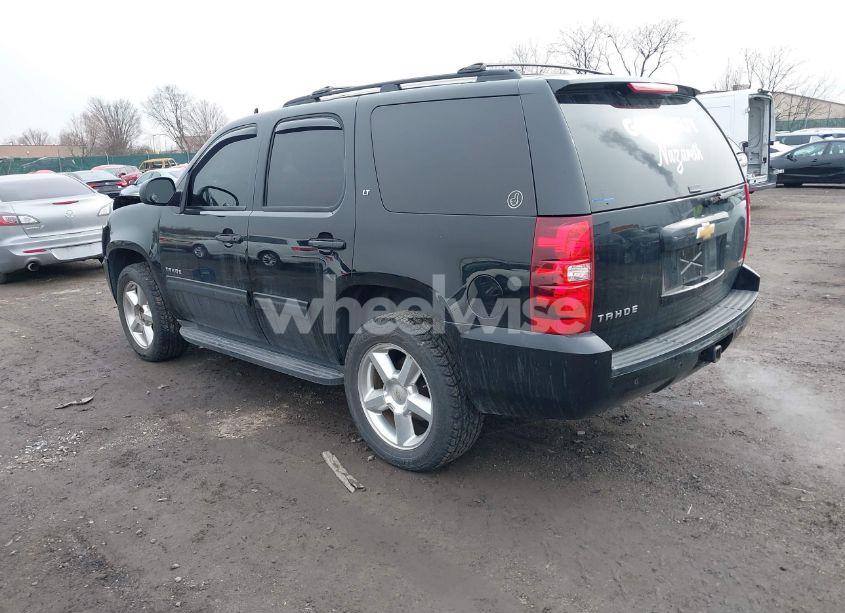 Photo 3 of 2012 Chevrolet Tahoe LT (VIN 1GNSKBE01CR201582)
