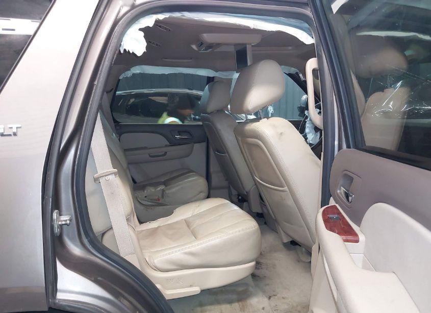Photo 8 of 2012 Chevrolet Tahoe LT (VIN 1GNSKBE01CR212355)