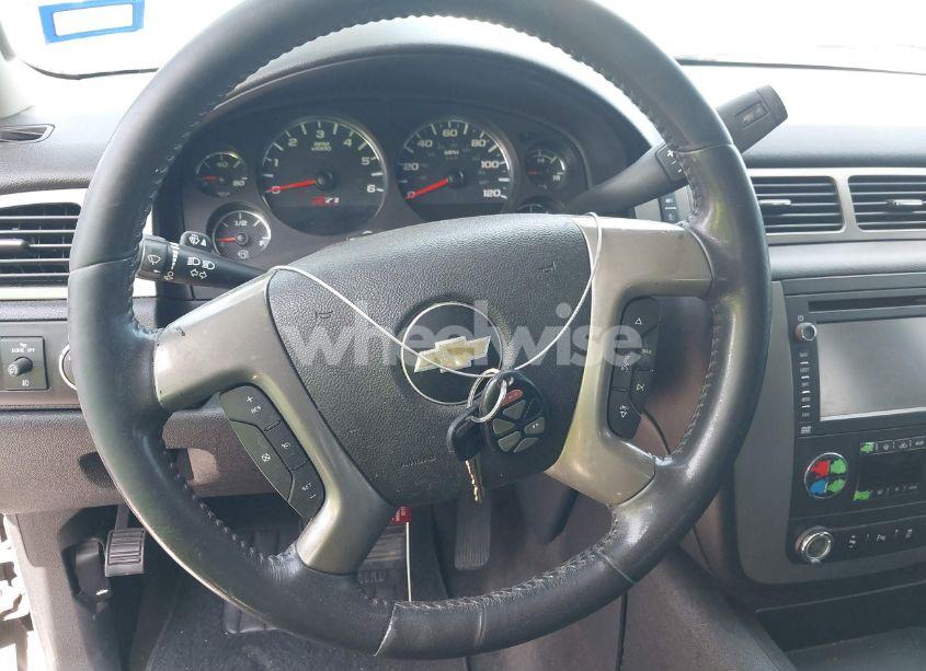 Photo 11 of 2012 Chevrolet Tahoe LT (VIN 1GNSKBE01CR214395)