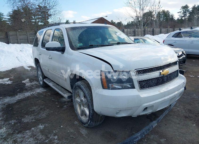 Photo 13 of 2012 Chevrolet Tahoe LT (VIN 1GNSKBE01CR279022)