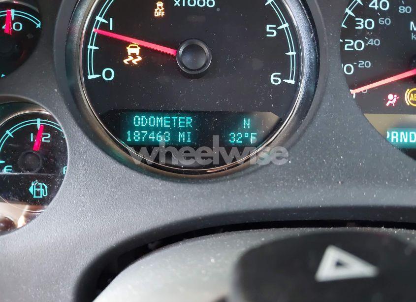 Photo 7 of 2012 Chevrolet Tahoe LT (VIN 1GNSKBE01CR279022)