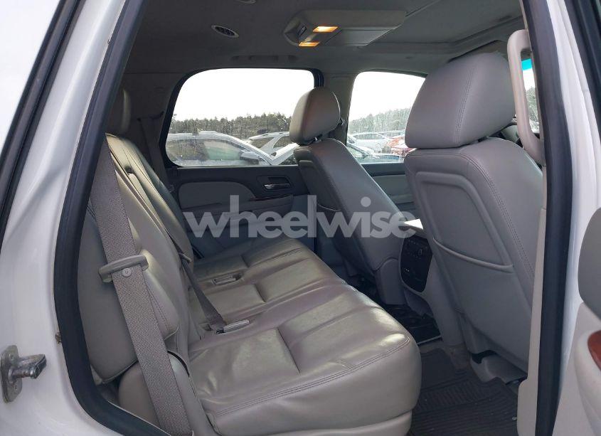 Photo 8 of 2012 Chevrolet Tahoe LT (VIN 1GNSKBE01CR279022)