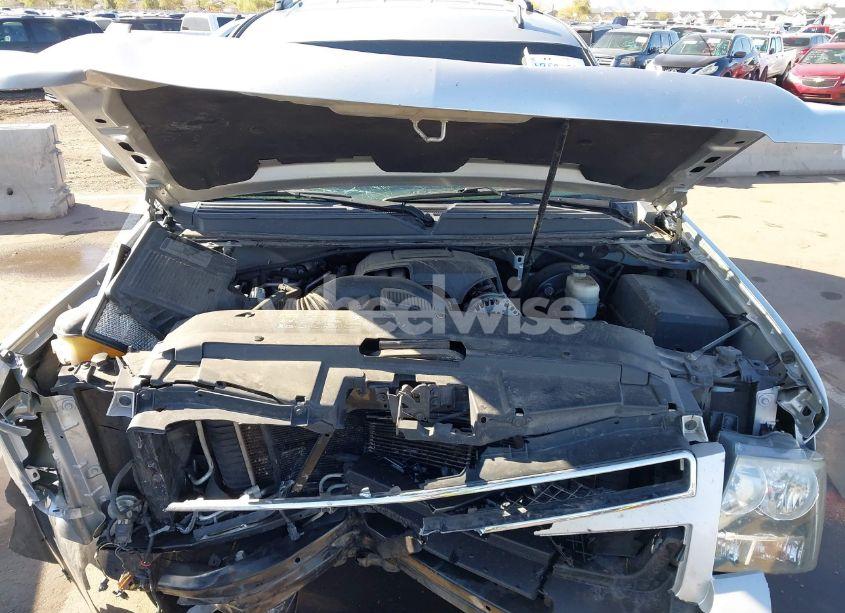 Photo 10 of 2013 Chevrolet Tahoe LT (VIN 1GNSKBE01DR157083)