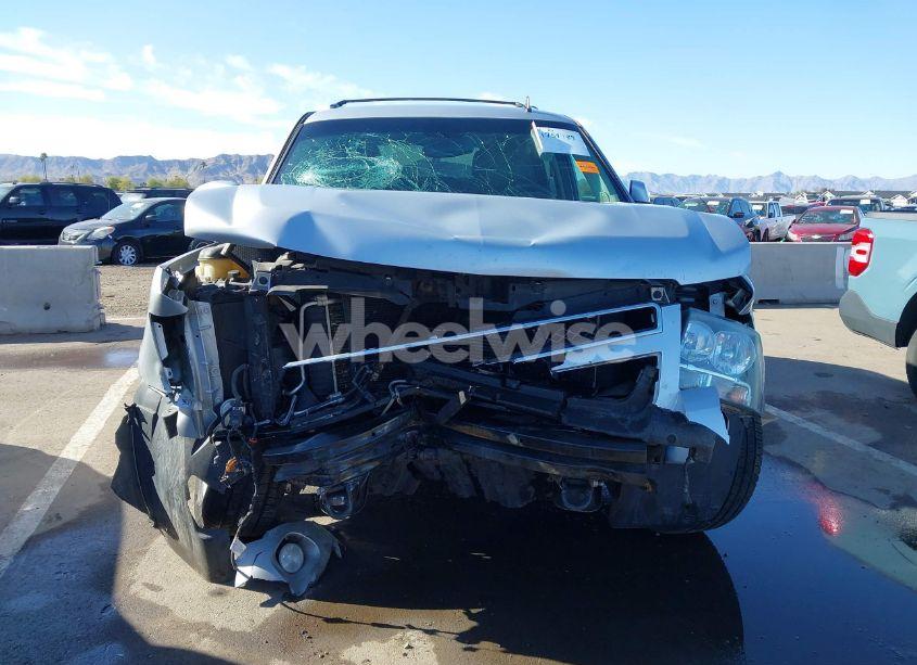 Photo 13 of 2013 Chevrolet Tahoe LT (VIN 1GNSKBE01DR157083)