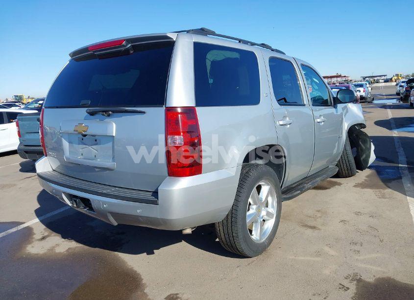 Photo 4 of 2013 Chevrolet Tahoe LT (VIN 1GNSKBE01DR157083)
