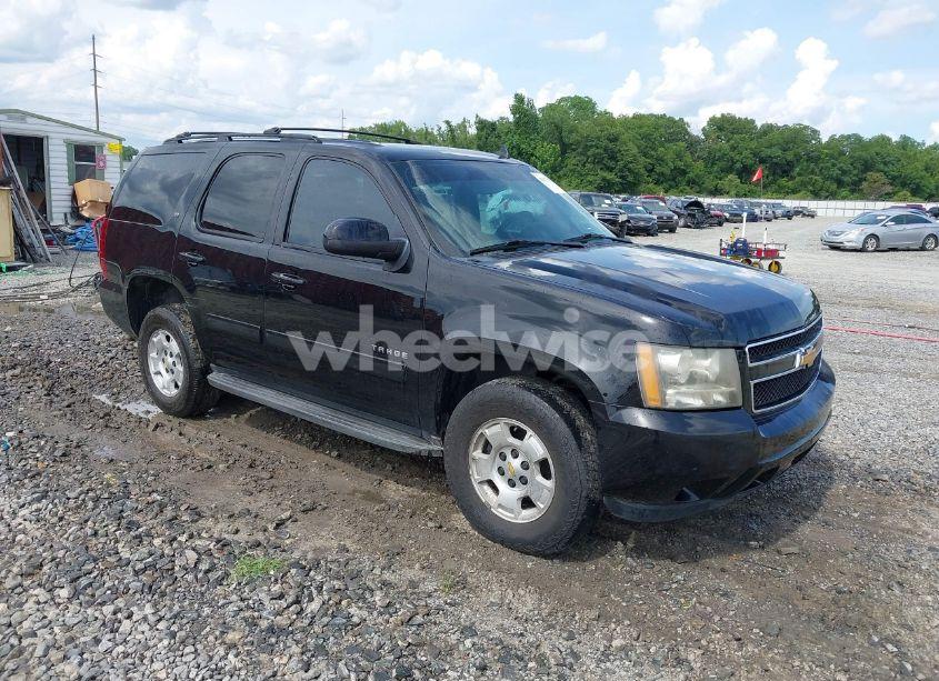 2013 Chevrolet Tahoe LT (VIN 1GNSKBE01DR270421) main photo