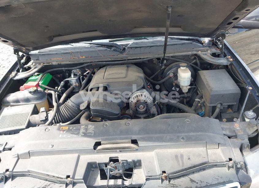 Photo 10 of 2013 Chevrolet Tahoe LT (VIN 1GNSKBE01DR270421)