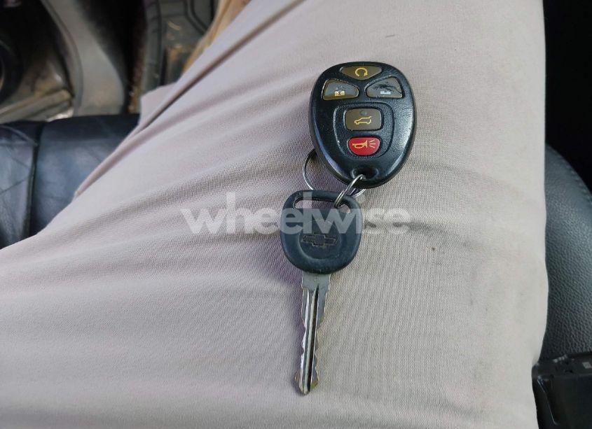 Photo 11 of 2013 Chevrolet Tahoe LT (VIN 1GNSKBE01DR270421)