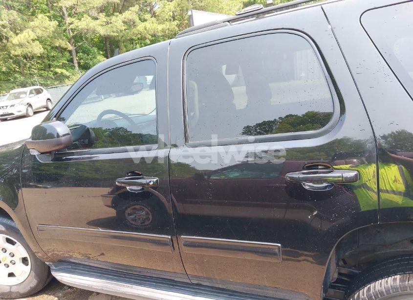 Photo 14 of 2013 Chevrolet Tahoe LT (VIN 1GNSKBE01DR315132)