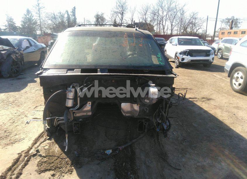 Photo 12 of 2013 Chevrolet Tahoe LT (VIN 1GNSKBE01DR316300)