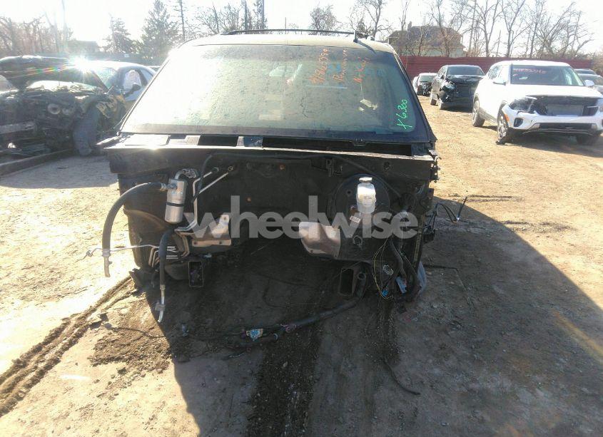 Photo 6 of 2013 Chevrolet Tahoe LT (VIN 1GNSKBE01DR316300)