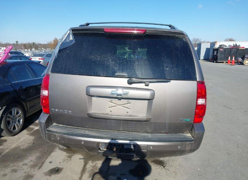 Photo 16 of 2011 Chevrolet Tahoe LT (VIN 1GNSKBE02BR240292)