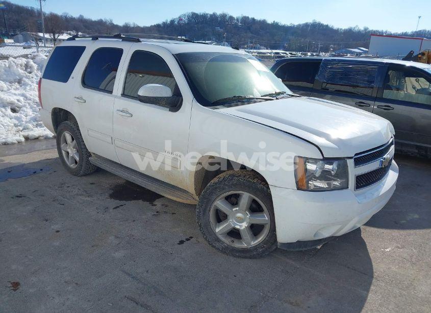 2011 Chevrolet Tahoe LT (VIN 1GNSKBE02BR388247) main photo
