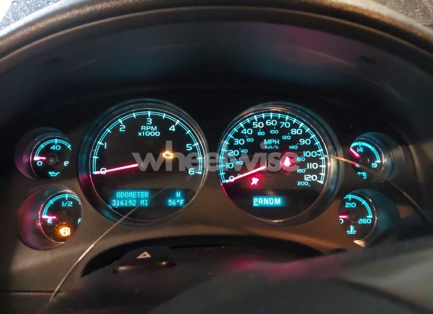 Photo 7 of 2012 Chevrolet Tahoe LT (VIN 1GNSKBE02CR108912)