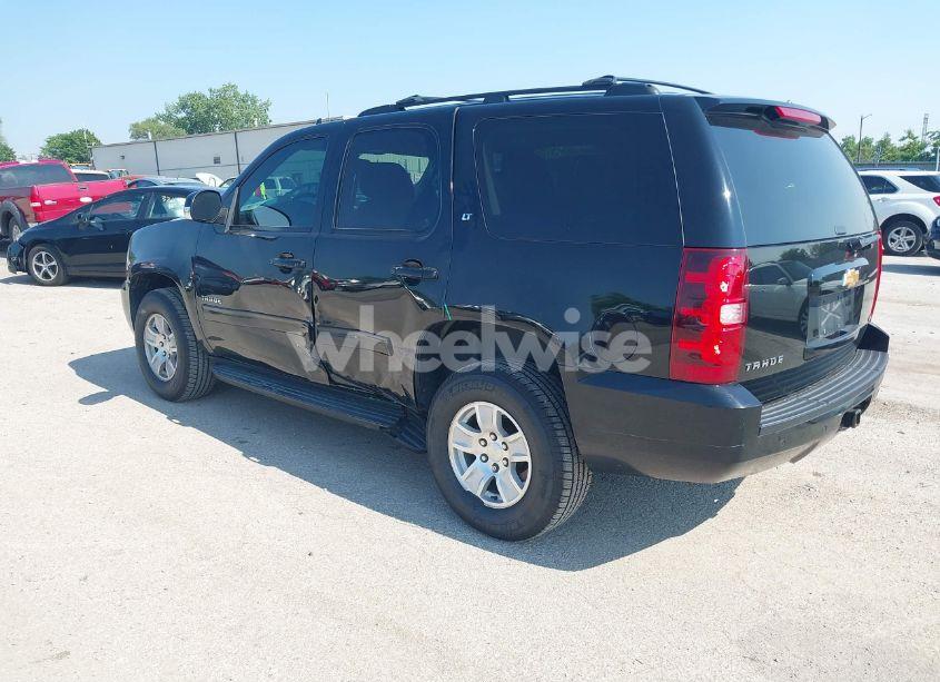 Photo 3 of 2012 Chevrolet Tahoe LT (VIN 1GNSKBE02CR178622)