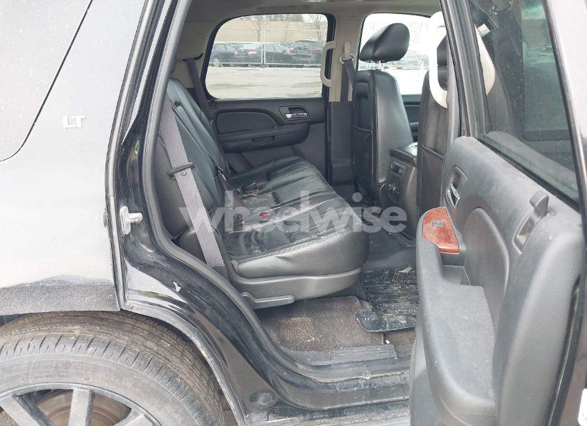 Photo 8 of 2013 Chevrolet Tahoe LT (VIN 1GNSKBE02DR124013)