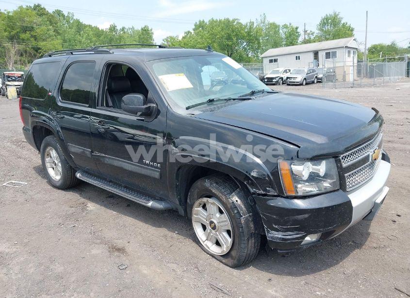 2013 Chevrolet Tahoe LT (VIN 1GNSKBE02DR255507) main photo