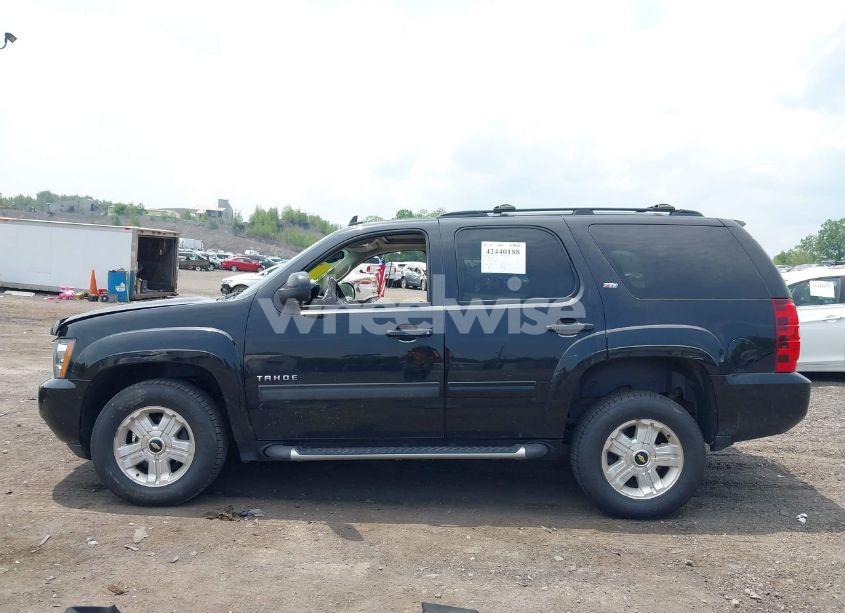 Photo 14 of 2013 Chevrolet Tahoe LT (VIN 1GNSKBE02DR255507)