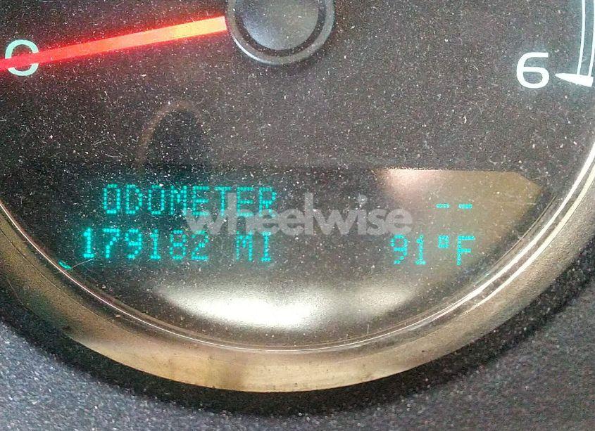 Photo 15 of 2013 Chevrolet Tahoe LT (VIN 1GNSKBE02DR375968)