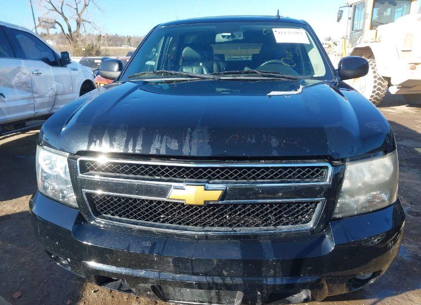 Photo 12 of 2011 Chevrolet Tahoe LT (VIN 1GNSKBE03BR186193)