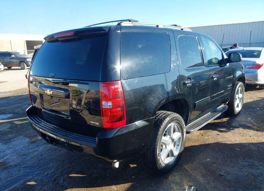 Photo 4 of 2011 Chevrolet Tahoe LT (VIN 1GNSKBE03BR186193)
