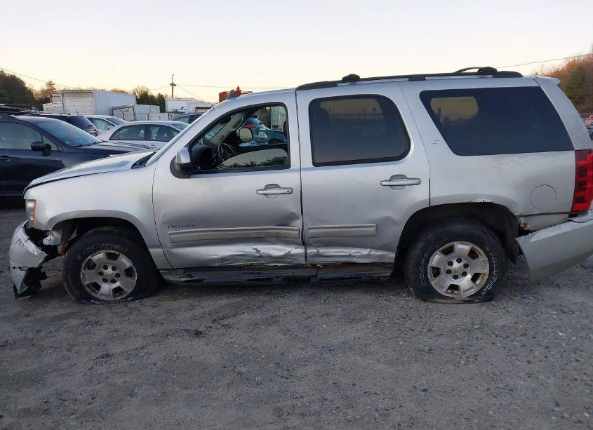 Photo 14 of 2011 Chevrolet Tahoe LT (VIN 1GNSKBE03BR215725)