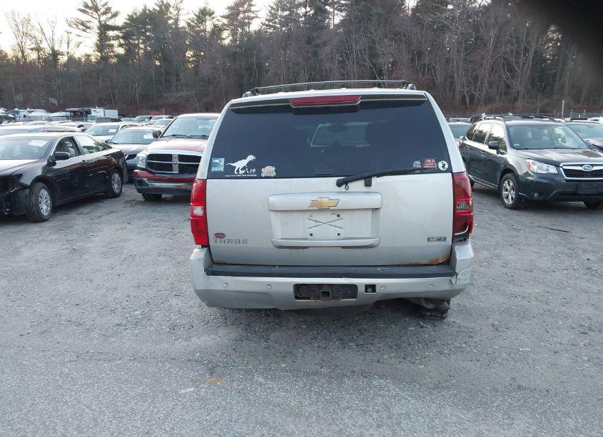 Photo 16 of 2011 Chevrolet Tahoe LT (VIN 1GNSKBE03BR215725)