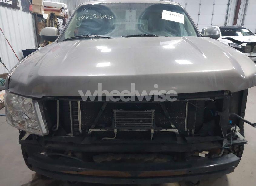 Photo 13 of 2011 Chevrolet Tahoe LT (VIN 1GNSKBE03BR268246)