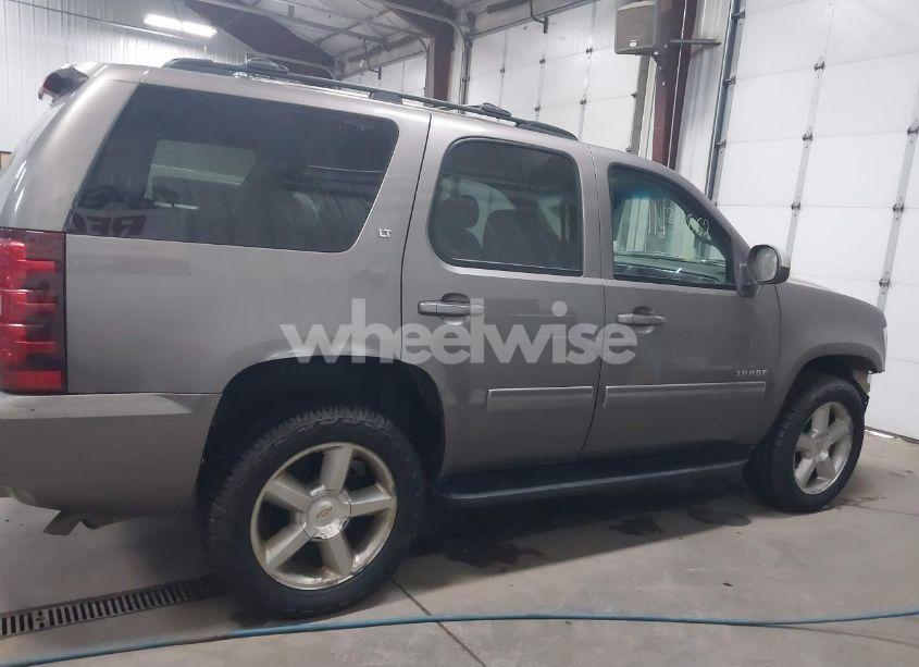 Photo 14 of 2011 Chevrolet Tahoe LT (VIN 1GNSKBE03BR268246)