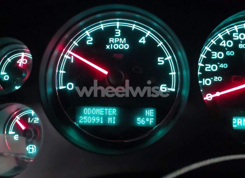 Photo 16 of 2011 Chevrolet Tahoe LT (VIN 1GNSKBE03BR268246)