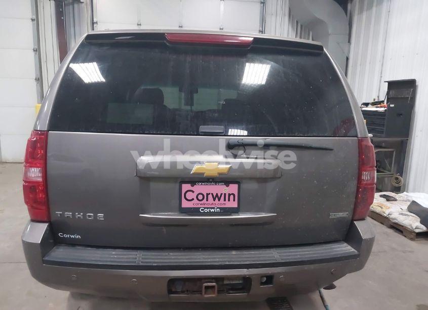 Photo 17 of 2011 Chevrolet Tahoe LT (VIN 1GNSKBE03BR268246)