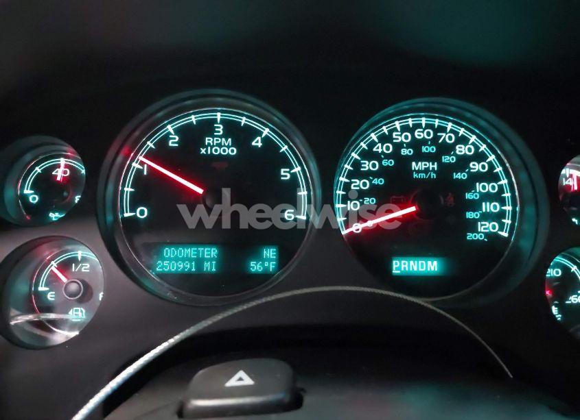 Photo 7 of 2011 Chevrolet Tahoe LT (VIN 1GNSKBE03BR268246)