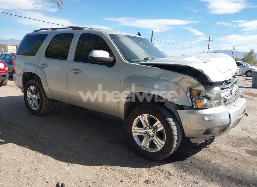 2011 Chevrolet Tahoe LT (VIN 1GNSKBE03BR269381) main photo