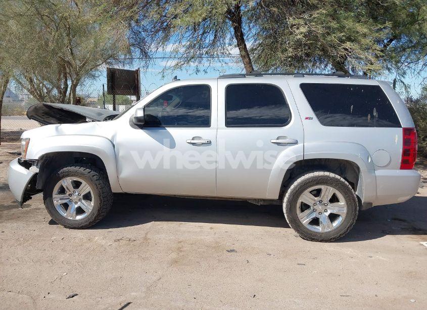 Photo 14 of 2011 Chevrolet Tahoe LT (VIN 1GNSKBE03BR269381)