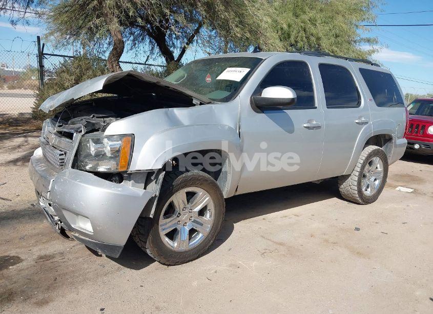 Photo 2 of 2011 Chevrolet Tahoe LT (VIN 1GNSKBE03BR269381)