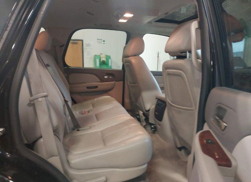 Photo 8 of 2012 Chevrolet Tahoe LT (VIN 1GNSKBE03CR149775)