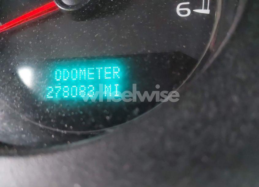 Photo 7 of 2013 Chevrolet Tahoe LT (VIN 1GNSKBE03DR241227)