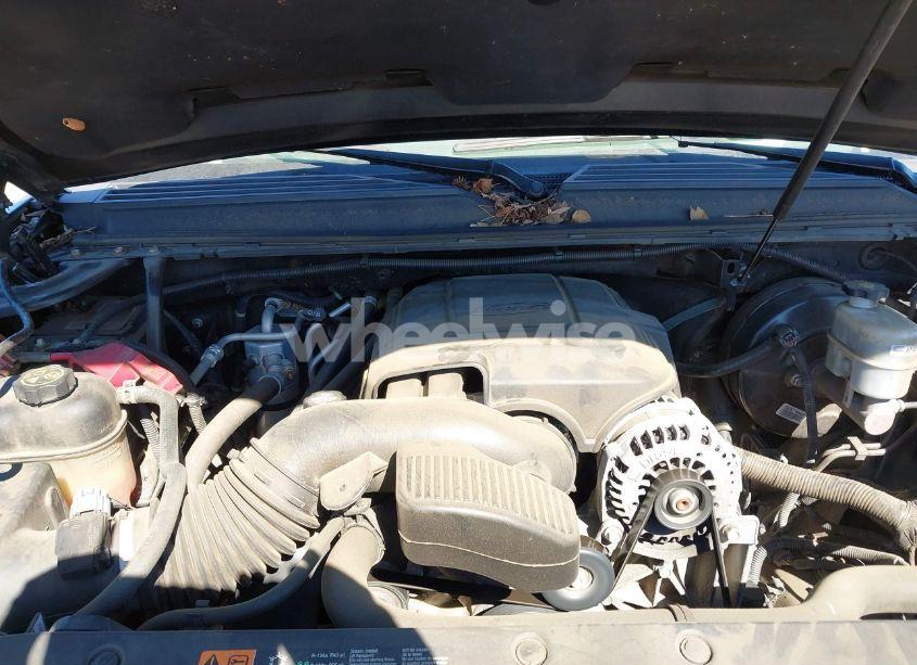 Photo 10 of 2013 Chevrolet Tahoe LT (VIN 1GNSKBE03DR276138)