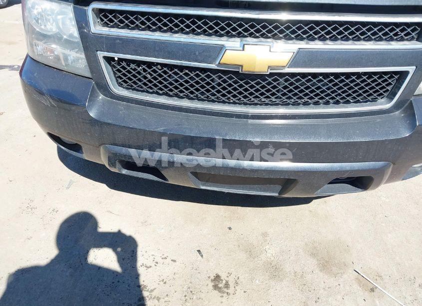 Photo 6 of 2013 Chevrolet Tahoe LT (VIN 1GNSKBE03DR276138)