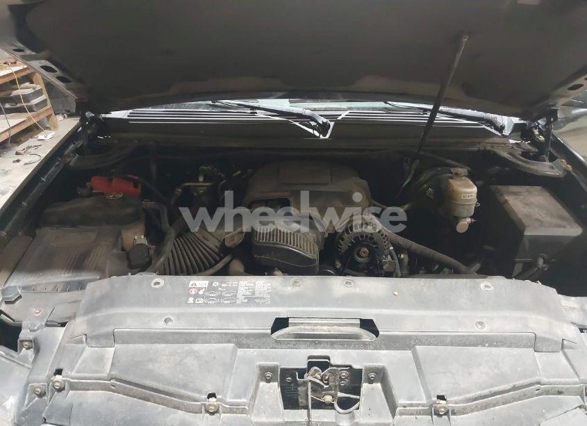 Photo 10 of 2012 Chevrolet Tahoe LT (VIN 1GNSKBE04CR237542)