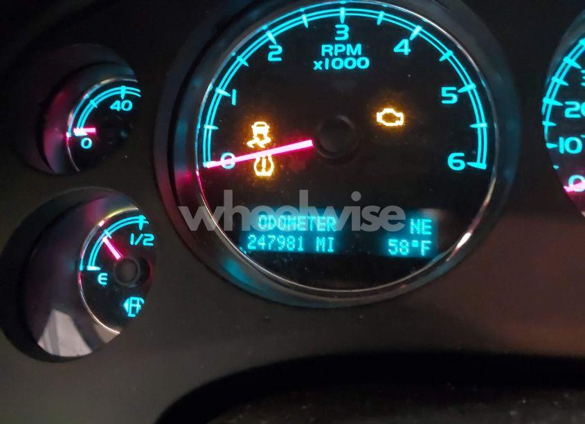 Photo 7 of 2012 Chevrolet Tahoe LT (VIN 1GNSKBE04CR237542)