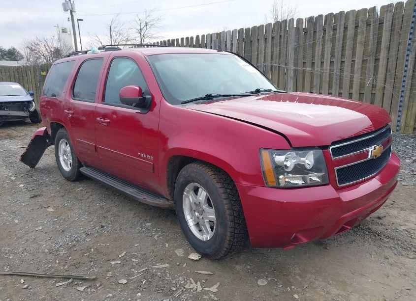 2013 Chevrolet Tahoe LT (VIN 1GNSKBE04DR174606) main photo