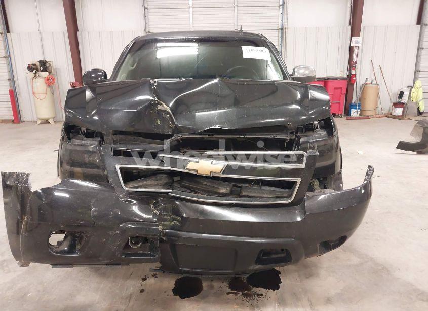 Photo 13 of 2013 Chevrolet Tahoe LT (VIN 1GNSKBE04DR306862)