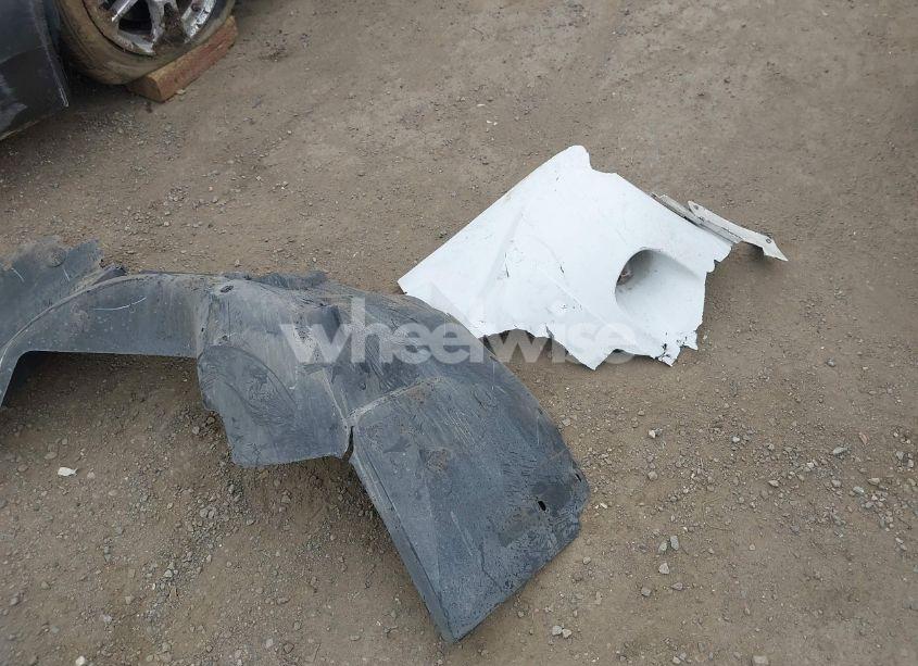 Photo 12 of 2013 Chevrolet Tahoe LT (VIN 1GNSKBE04DR323614)